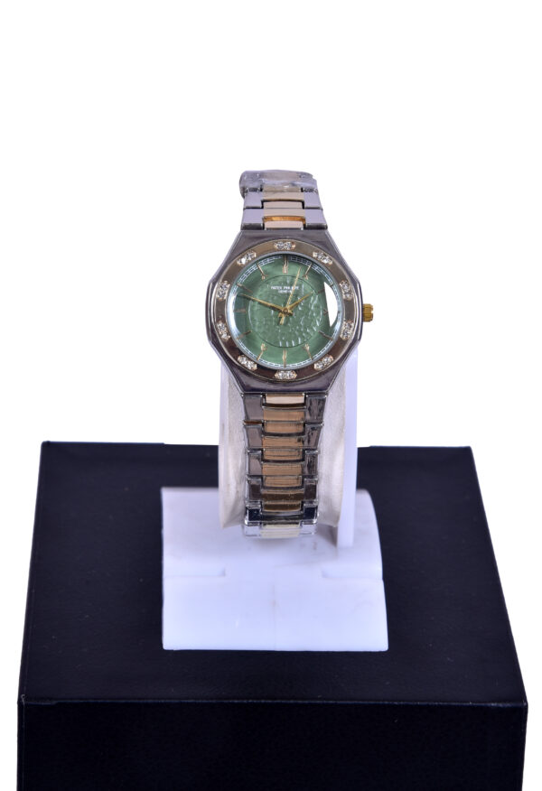 Glam Grace – Emerald Glint (Ladies)